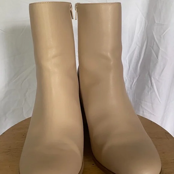 Pink booties - Picture 3 of 3